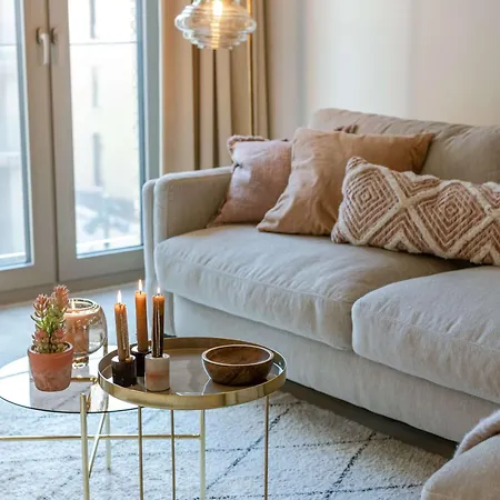 Huswell - With Terrace Close To The Sea *