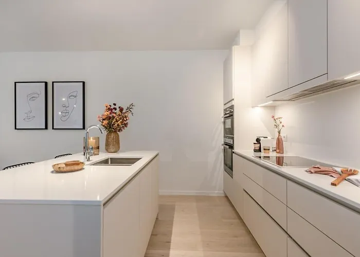 Huswell - With Terrace Close To The Sea Appartement Oostende