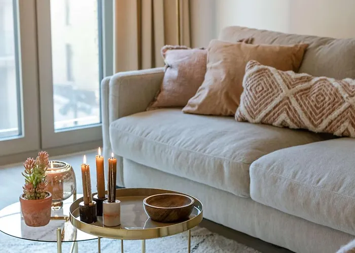 Huswell - With Terrace Close To The Sea *